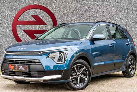 Kia Niro 1.6 GDi Hybrid DynamicLine / Apple Carplay / Adaptive Cruise / Stoel + Stuur verwarming / Navi / DAB+ / Climate Control / 16 Inch / Parkeersensoren
