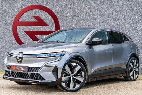 RENAULT Mégane E-Tech EV60 220pk Optimum Charge Ionic / SOH 94,1% / 360-Camera / Stoel+Stuur verwarming / Apple Carplay / Lane Departure / DAB / Google Assistent