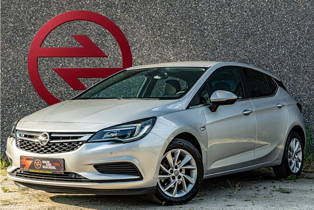 OPEL Astra 1.0 Turbo Online Edition / Trekhaak / Apple Carplay / Camera / Parkeersensoren / Navigatie / Cruise Control / DAB+