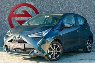 TOYOTA Aygo 1.0 VVT-i x-joy / Airco / Apple Carplay / Camera / Cruise Control / 15 Inch / Bluethooth / Android Auto