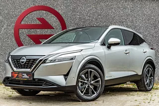 NISSAN Qashqai E-power Tekna 1.5 / Trekhaak/ Pano / Head Up / Leder / Camera / Carplay / Keyless / Cruise / Climate Control / PDC V+A