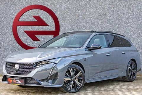 PEUGEOT 308 Sw 1.6 HYbrid GT / Panoramadak / Camera / Leder / Massage / Climate Control / Stoelverwarming / Focal Audio / Carplay / PDC / Adaptive Cruise Control