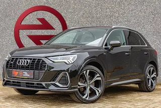 AUDI Q3 40 TFSI S tronic quattro S Line / Trekhaak / Camera / Dode Hoek / PDC / Leder / Stoelverwarming / Adaptive Cruise / Carplay / Climate Control / 20inch