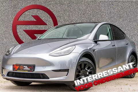 TESLA Model Y / BTW Auto / Pano / Stoelverwarming / Leder / Climate Control / Apple Carplay / 20 Inch
